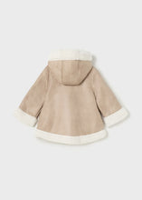 Load image into Gallery viewer, Baby beige washable suede coat 2418
